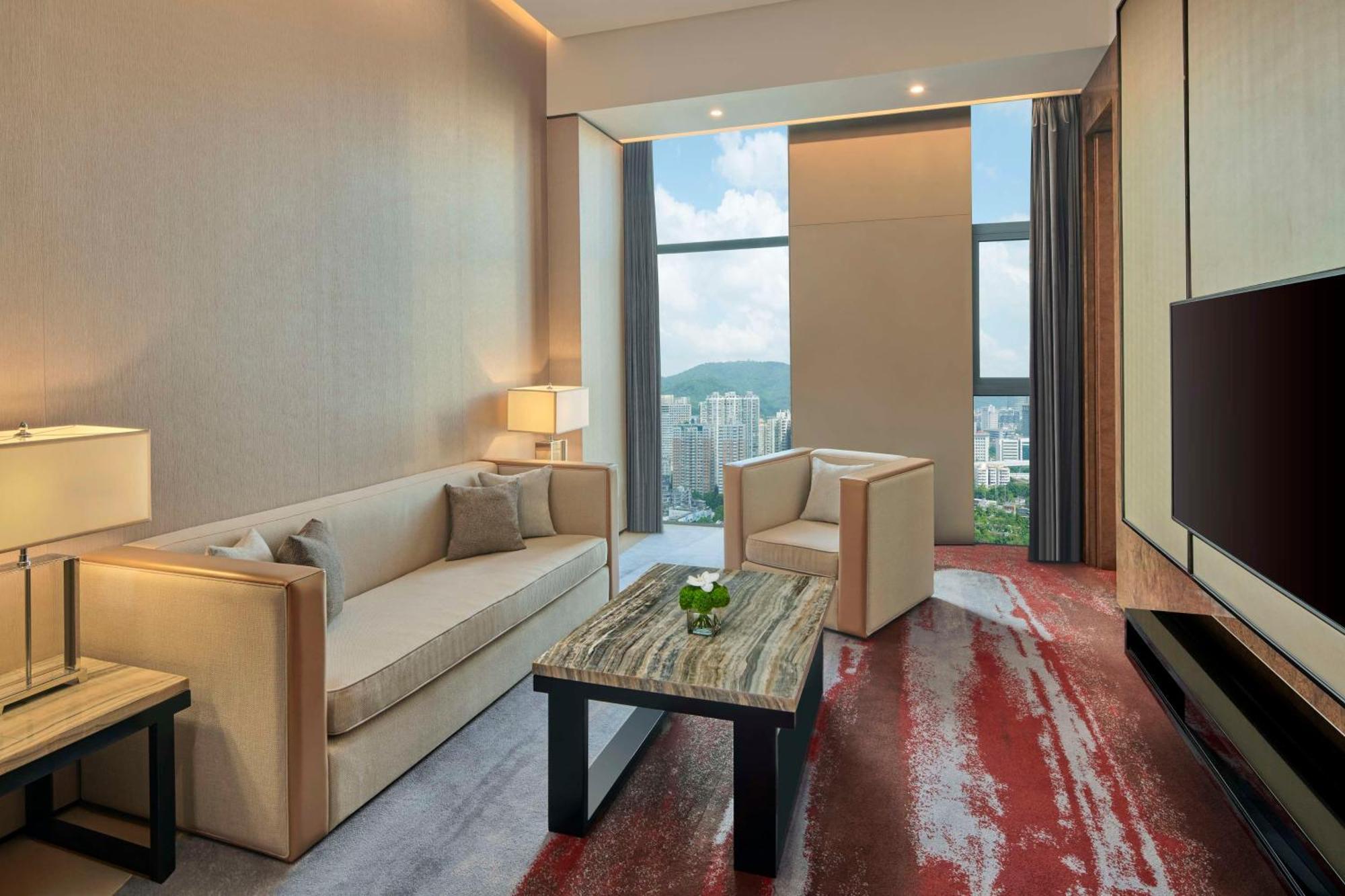 Hilton Tianhe - Free Shuttle Bus And Registration Counter Available During Fair Period Гуанчжоу