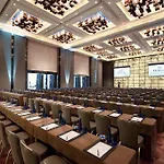 Hilton Guangzhou Tianhe - Free Shuttle Bus And Registration Counter Available During Canton Fair Period 