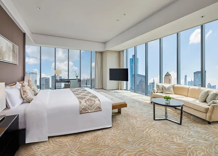 Hilton Guangzhou Tianhe - Free Shuttle Bus And Registration Counter Available During Canton Fair Period